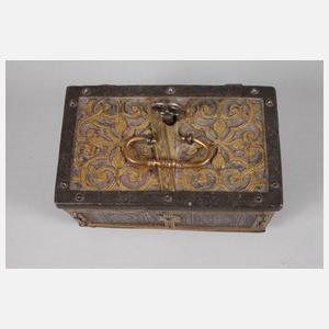 Eisenkassette in der Art der Brüder Mann