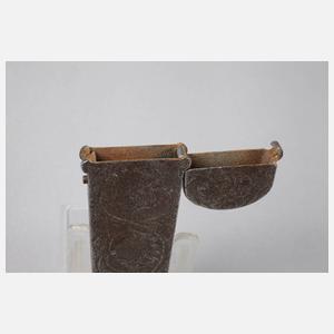 Barocker Nadelbehälter