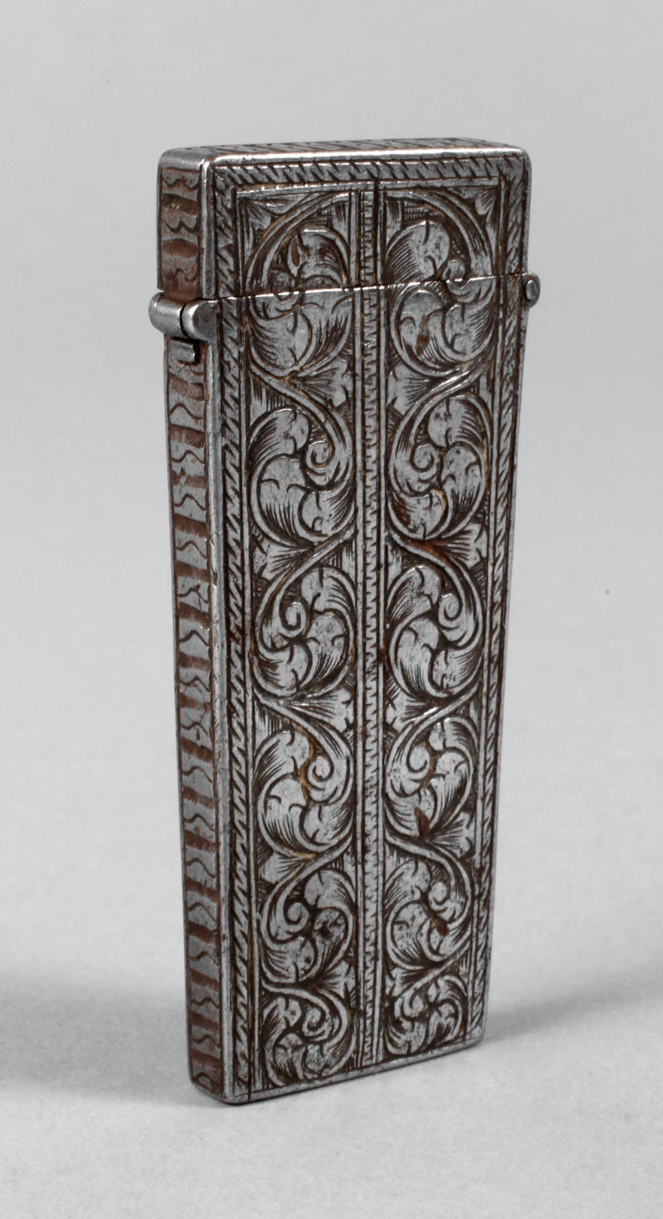 Barocker Nadelbehälter