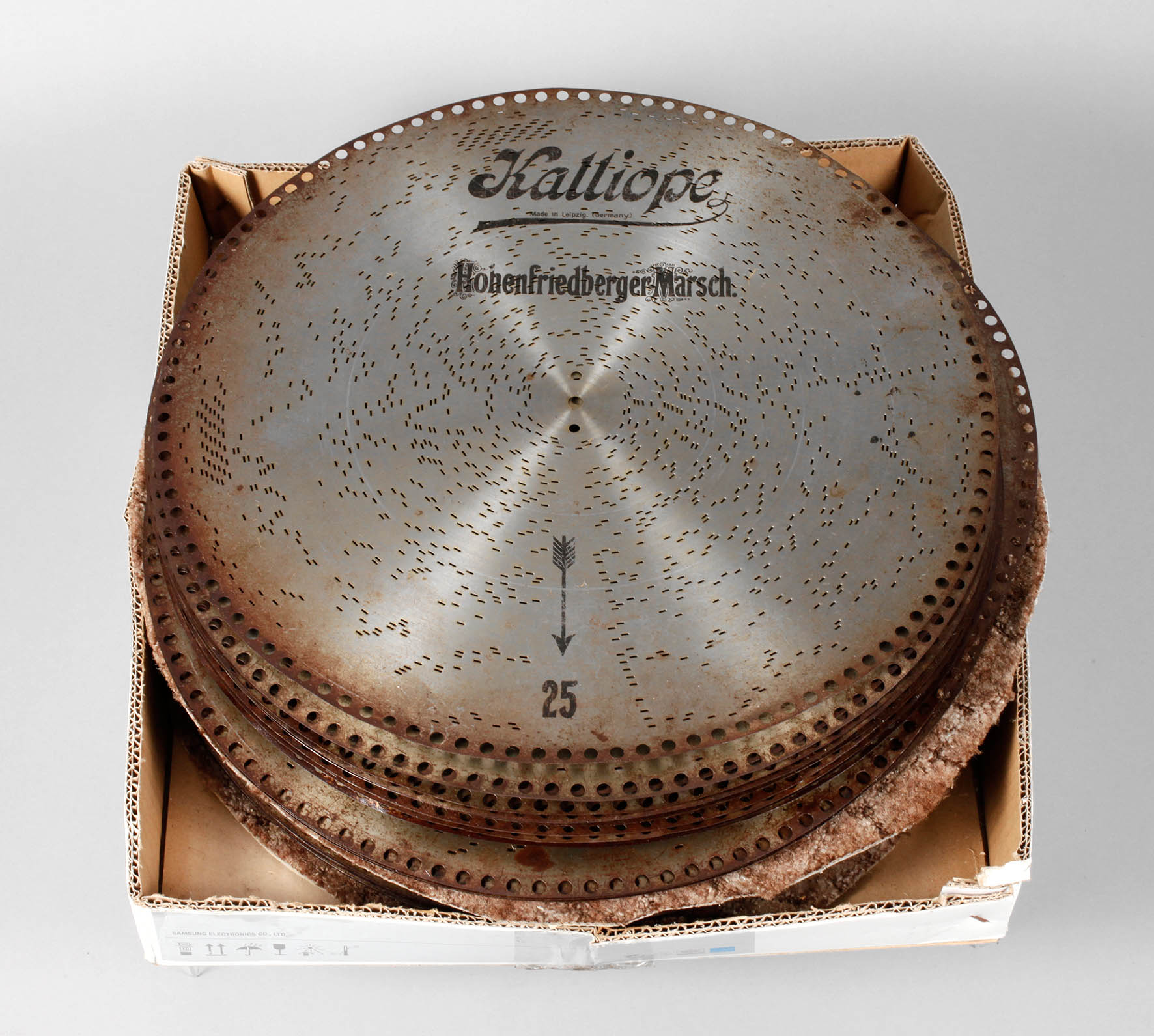 Konvolut Blechplatten Kalliope