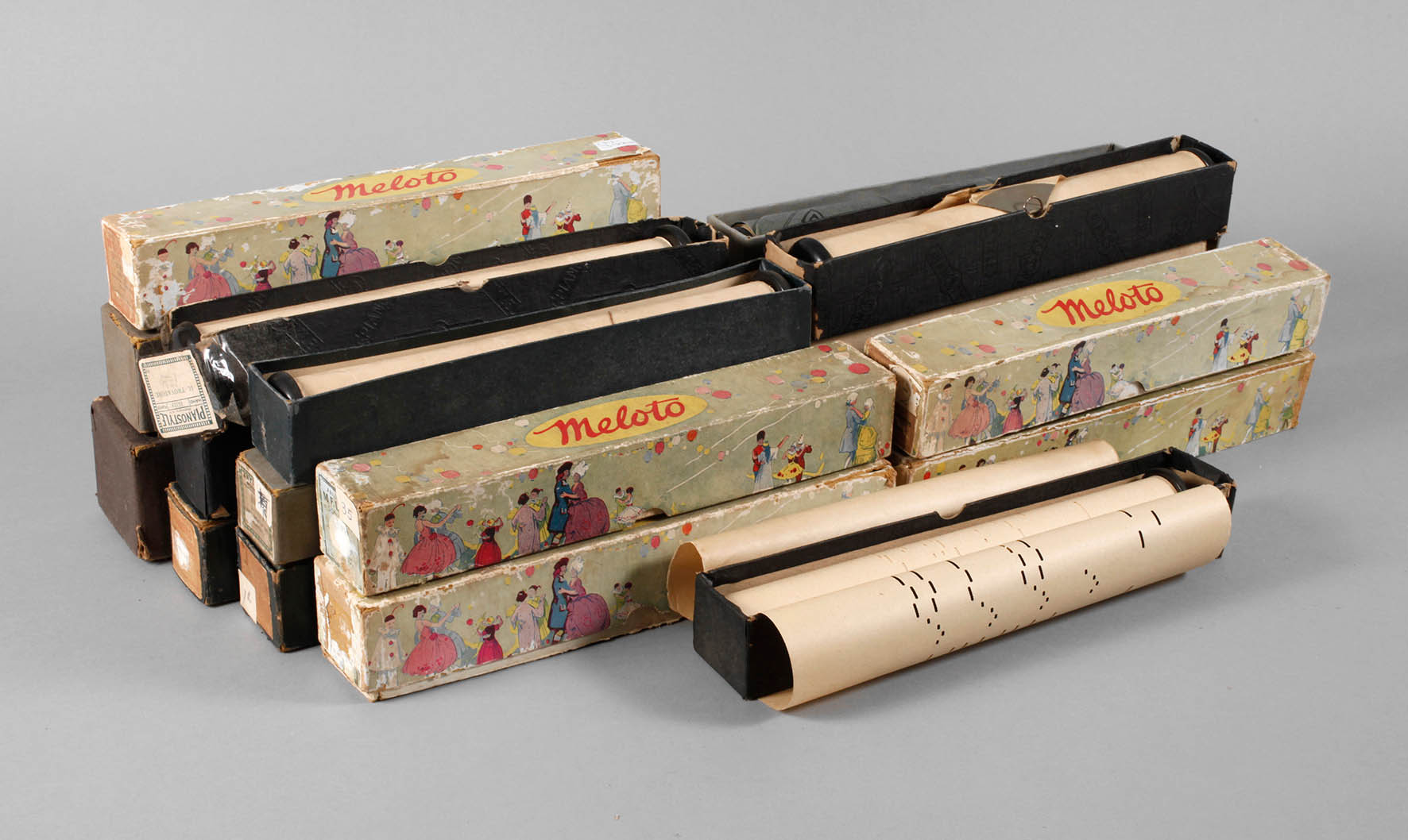 21 Lochpapierrollen für Musikspielgerät