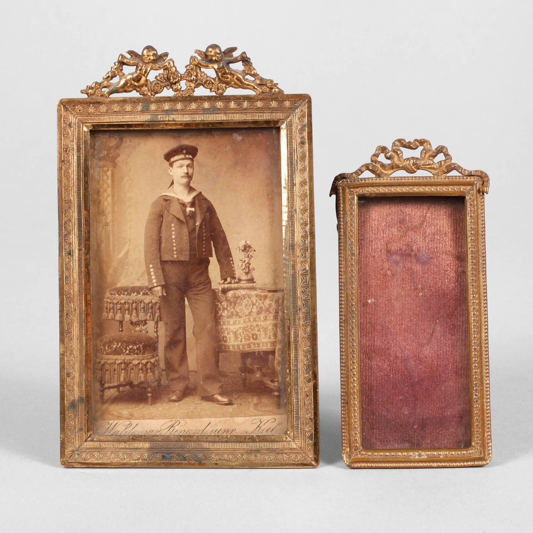 Zwei Tischbilderrahmen