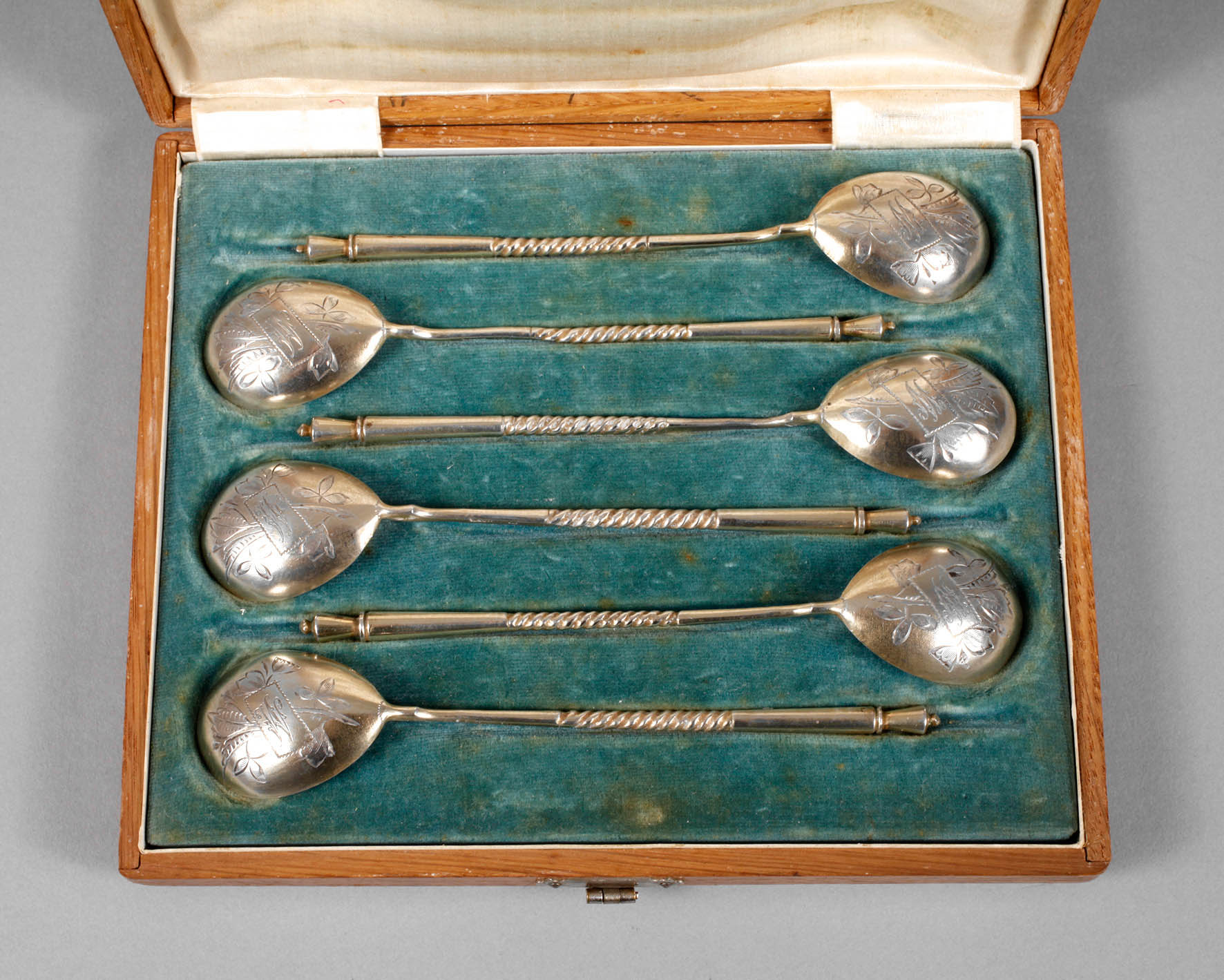 Russland sechs Silberlöffel im OK