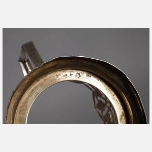 Vier Teeglashalter Russland