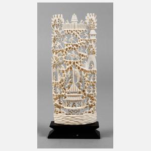 Feine Elfenbeinschnitzerei