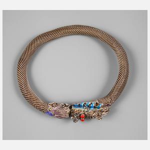 Armschmuck mit Drachenmotiv