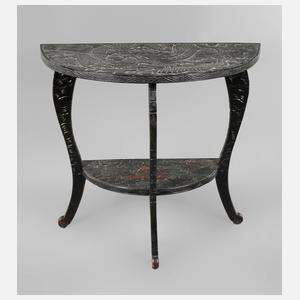 Demi Lune-Tisch