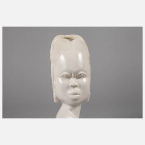 Elfenbeinbüste einer jungen Afrikanerin