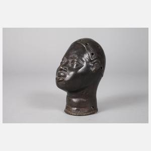 Drei Bronzeplastiken aus dem Nigergebiet