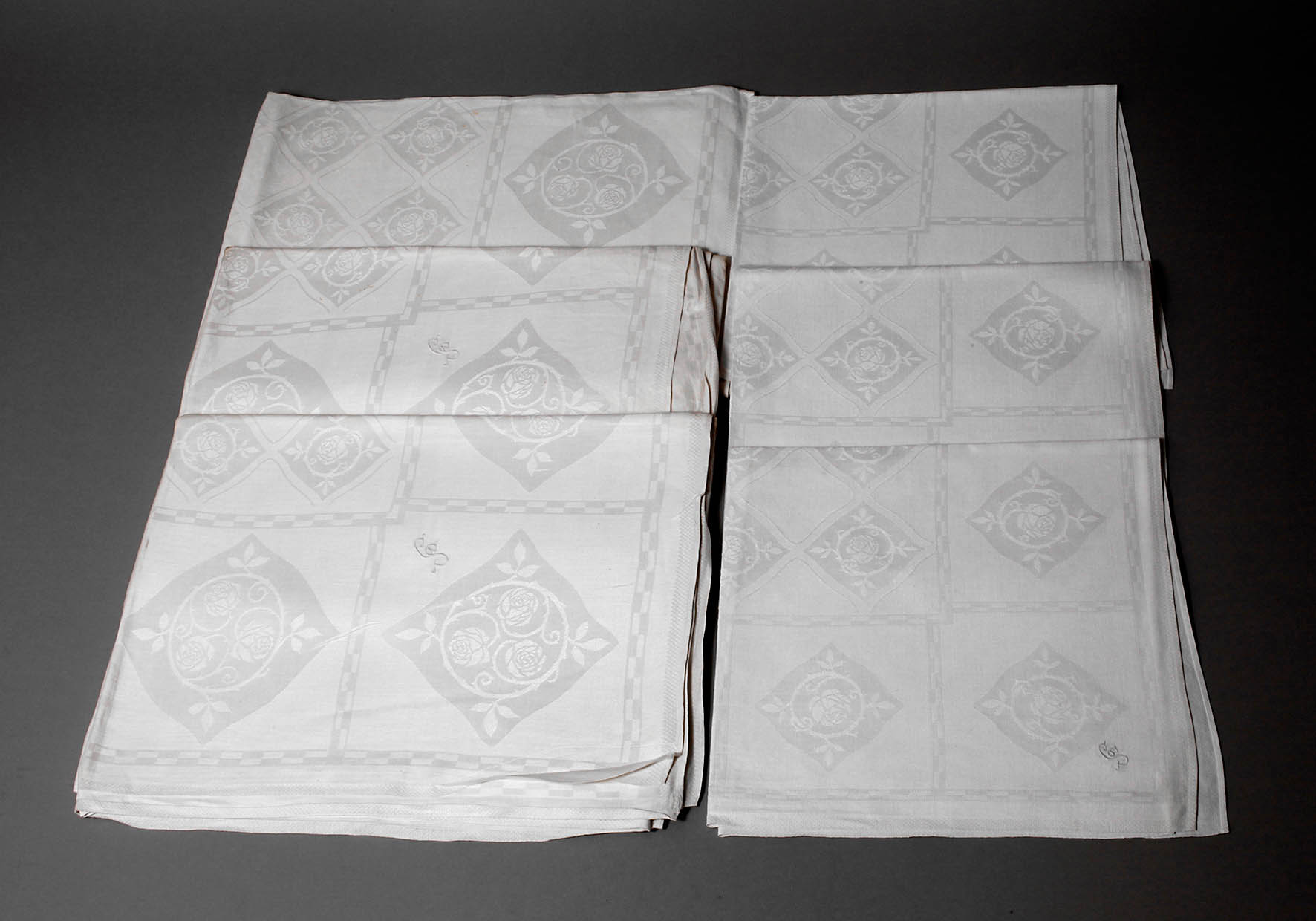 Tischgarnitur Rosendekor