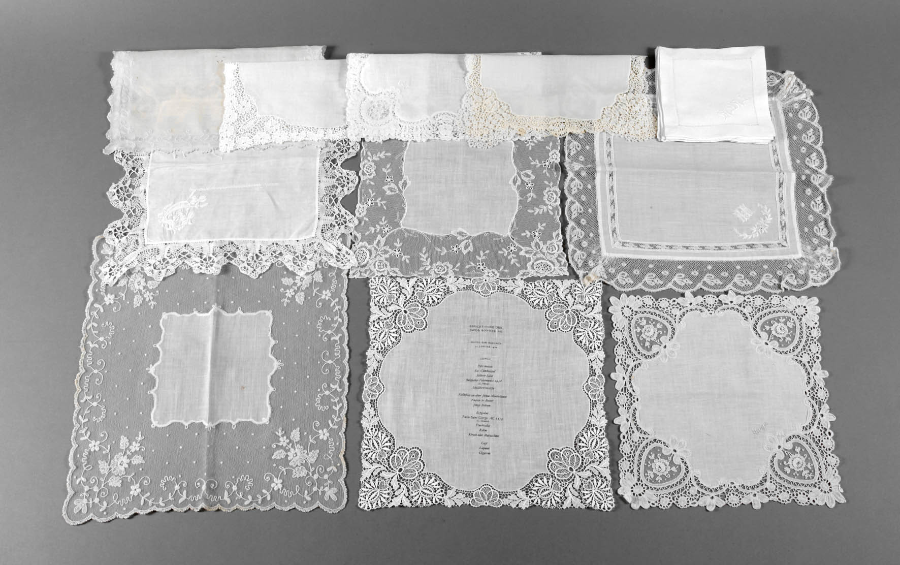 Konvolut Ziertücher