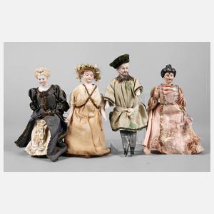 Vier Puppenstubenpuppen