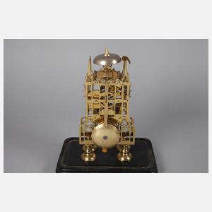 Skelettuhr mit Glassturz