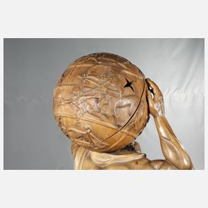 Übergroße Figurenuhr