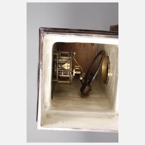 Tischuhr als Turmuhr