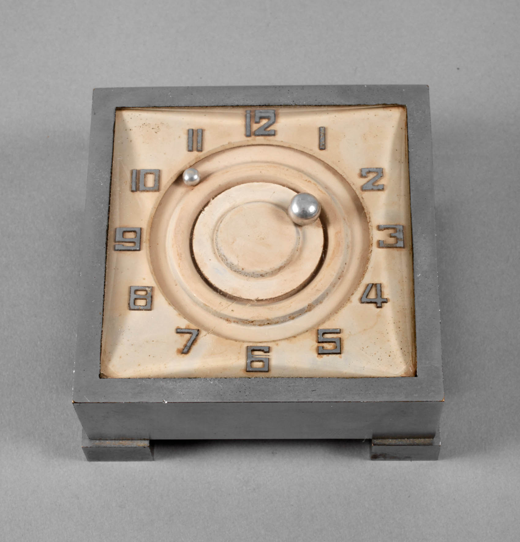 Horizontal-Tischuhr Art déco