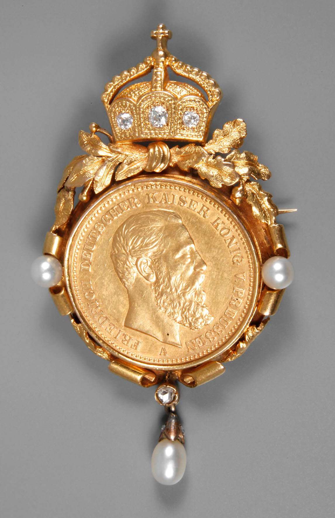 Goldbrosche 20 Mark Preußen mit Brillantbesatz