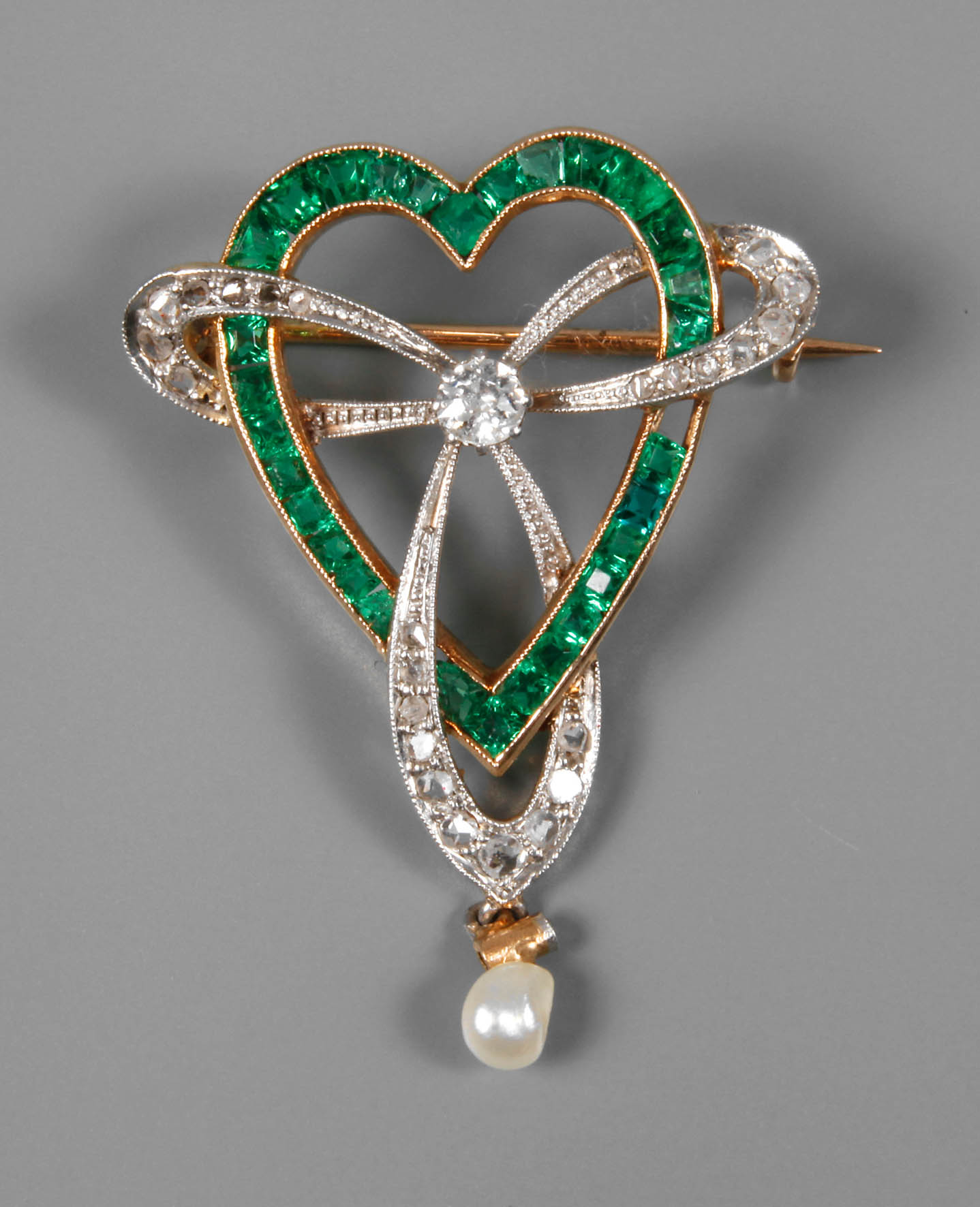 Brosche mit Smaragden und Brillanten
