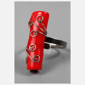 Silberring mit Korallenast