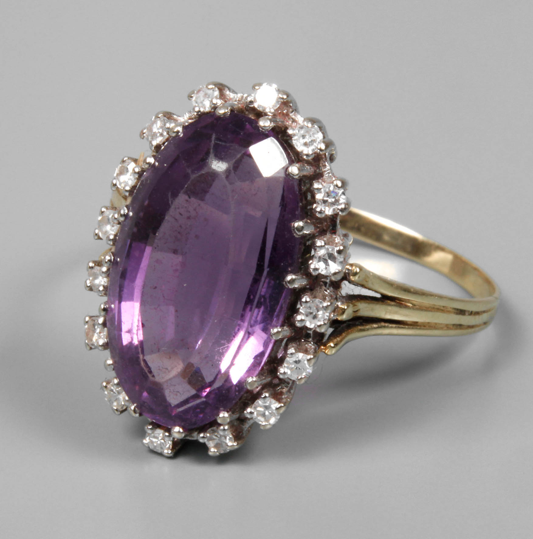 Amethystring mit Brillanten