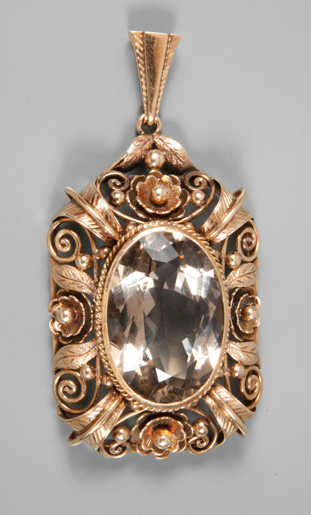 Aufwendiger Anhänger mit Rauchquarz