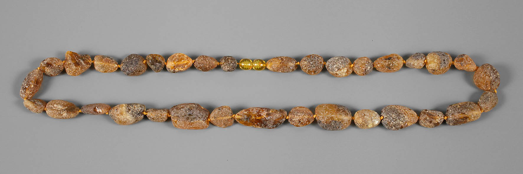 Kette aus zitronengelbem Naturbernstein