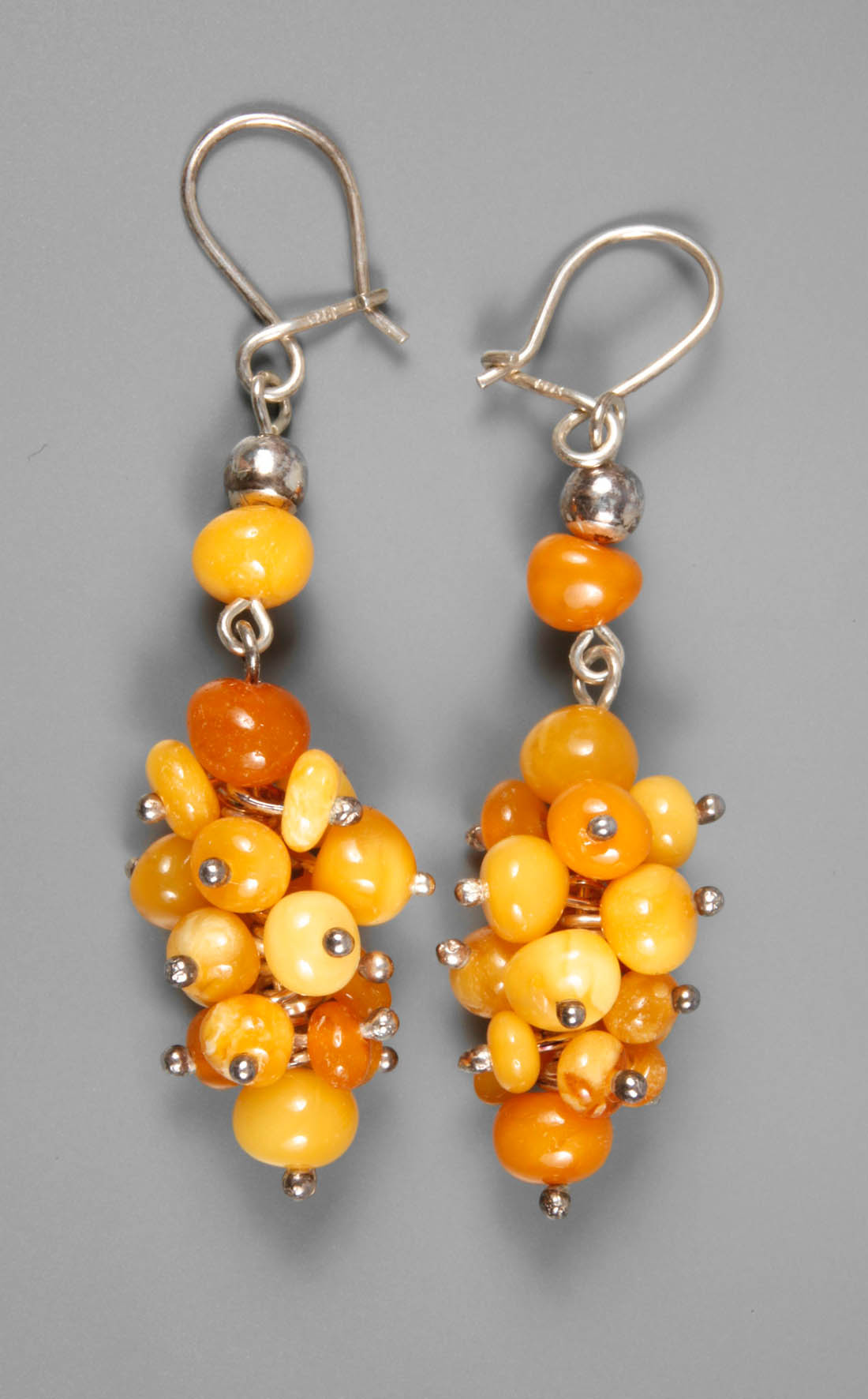 Paar Ohrhänger Bernstein