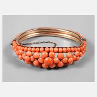 Armreif mit Korallenbesatz111