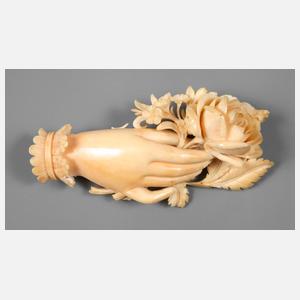 Feine Elfenbeinbrosche