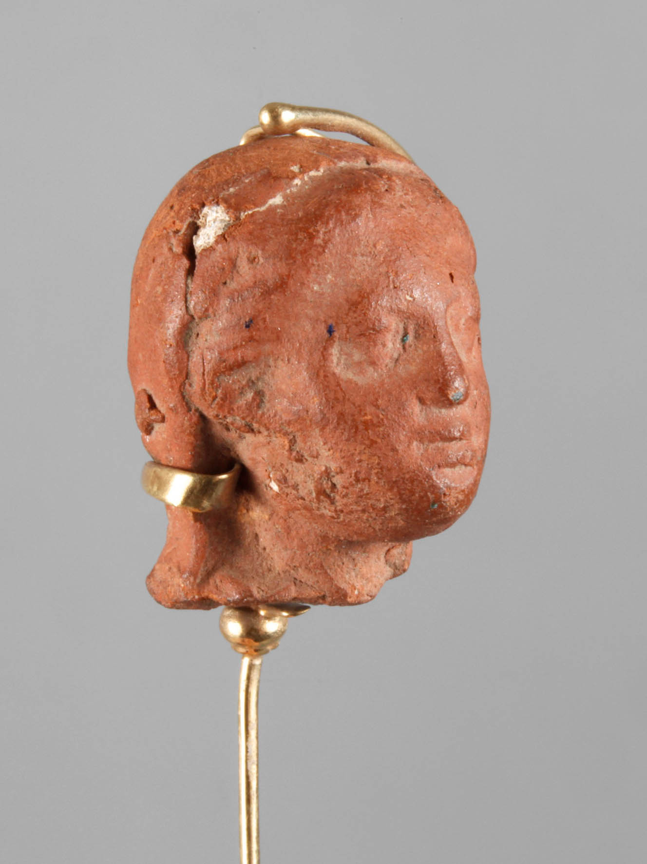 Nadel mit antikem Fragment