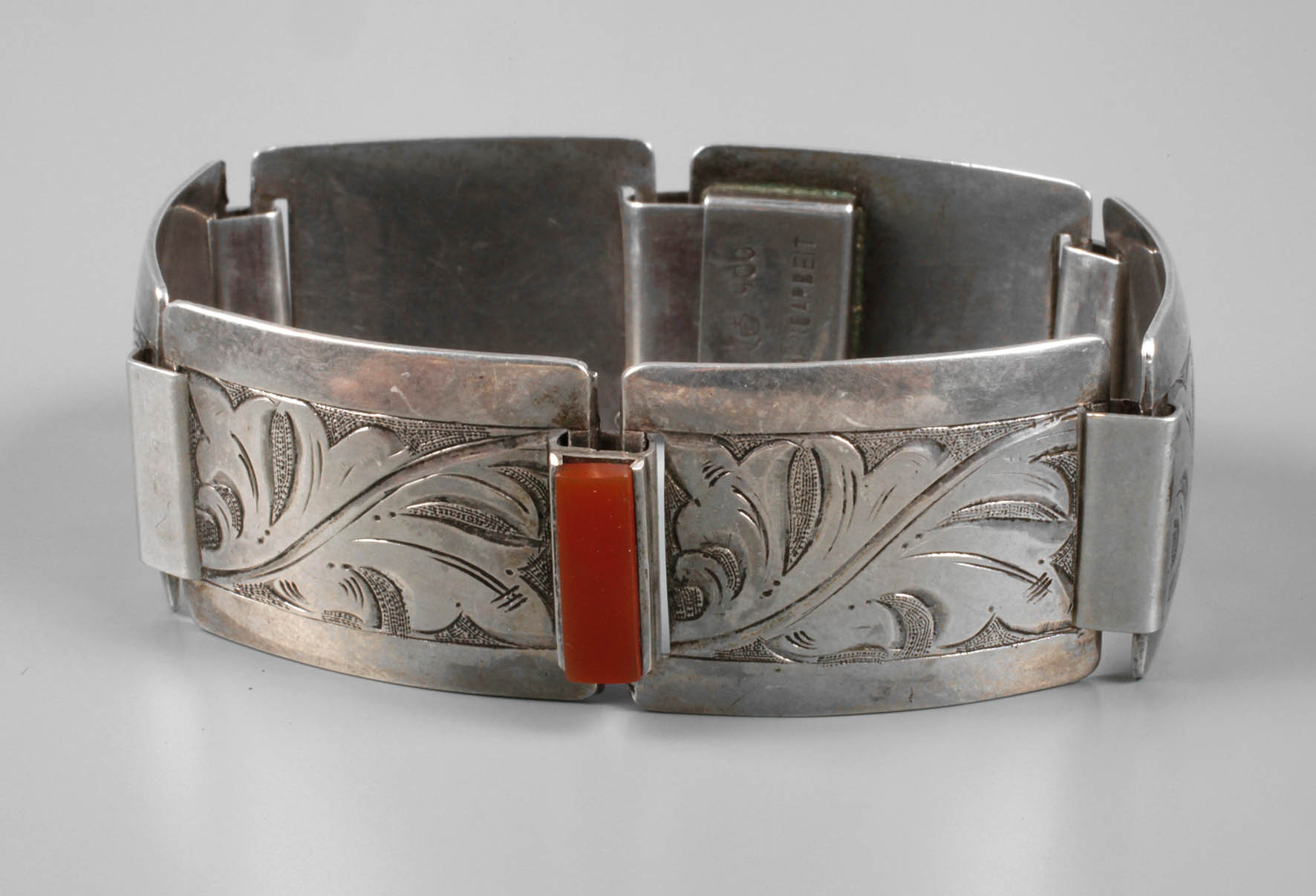 Silberarmband mit Karneol