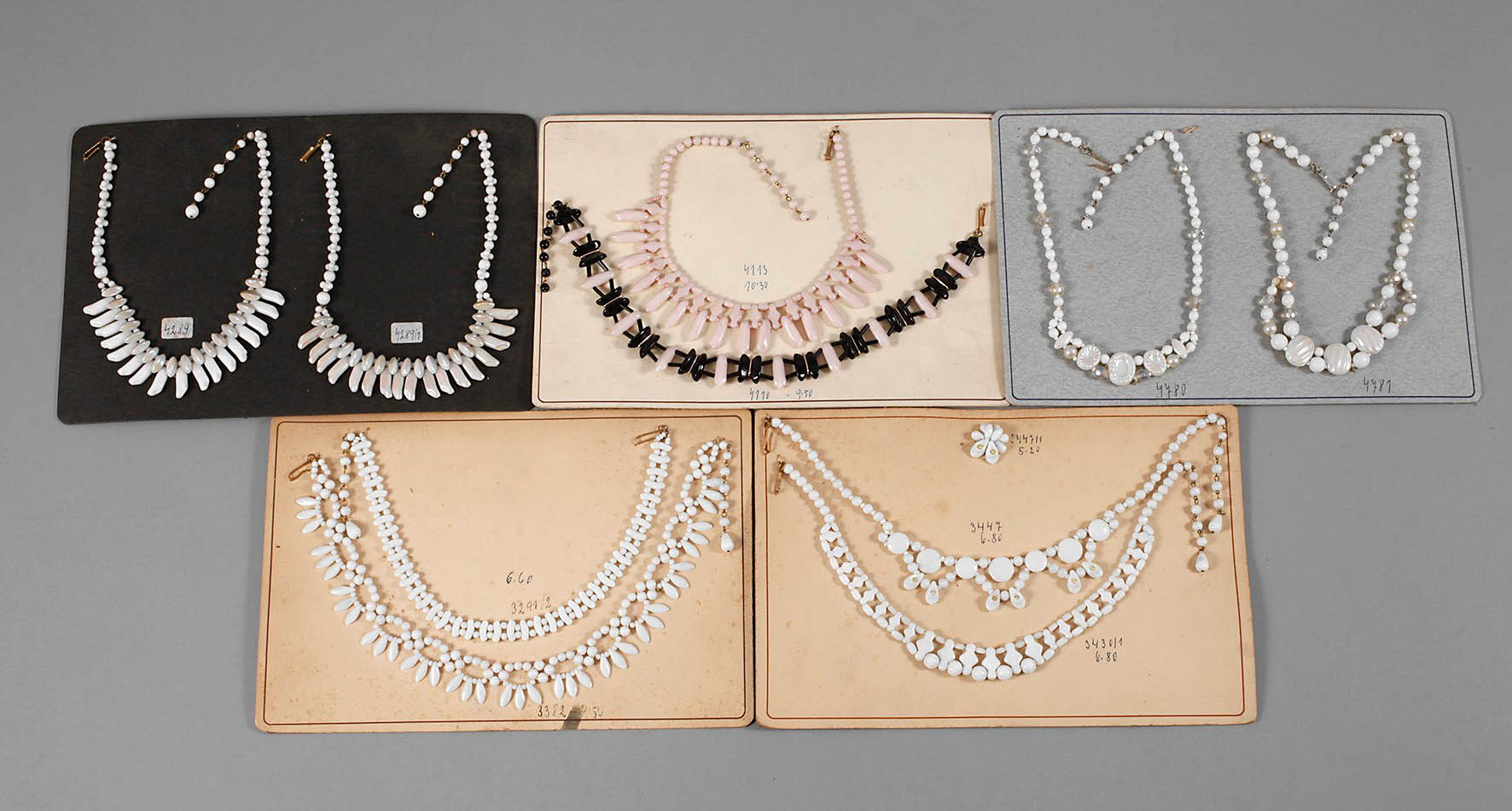 Konvolut Porzellanketten