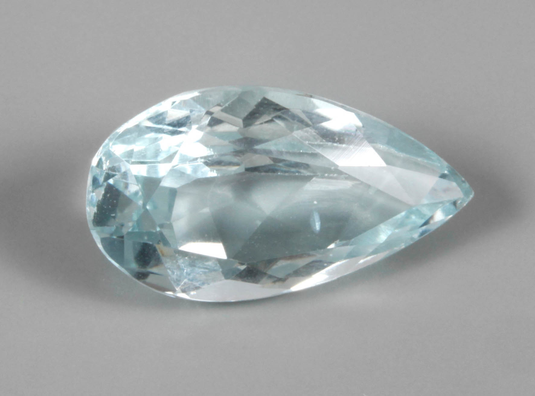 Aquamarintropfen, ca. 6,95 ct