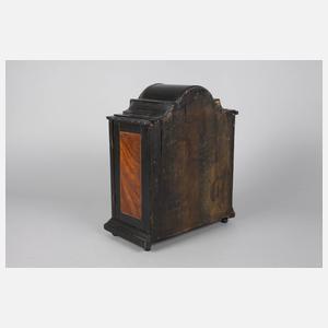 Kleiner Kabinettschrank