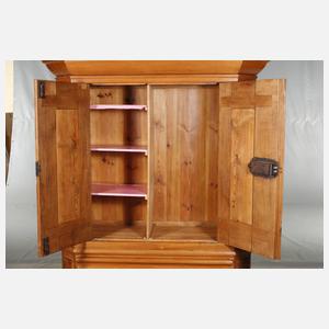 Dielenschrank Barock