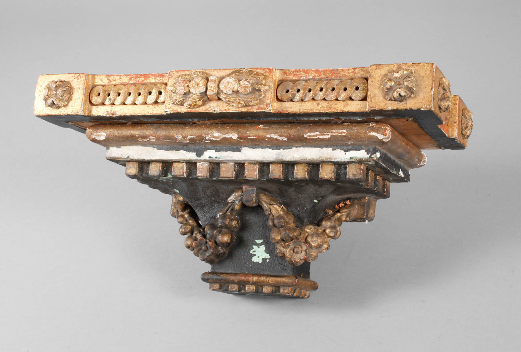 Klassizistische Wandkonsole