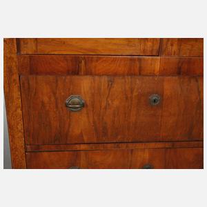 Vitrinenschrank Fleischhauer & Söhne