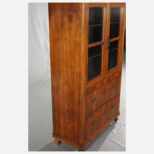 Vitrinenschrank Fleischhauer & Söhne