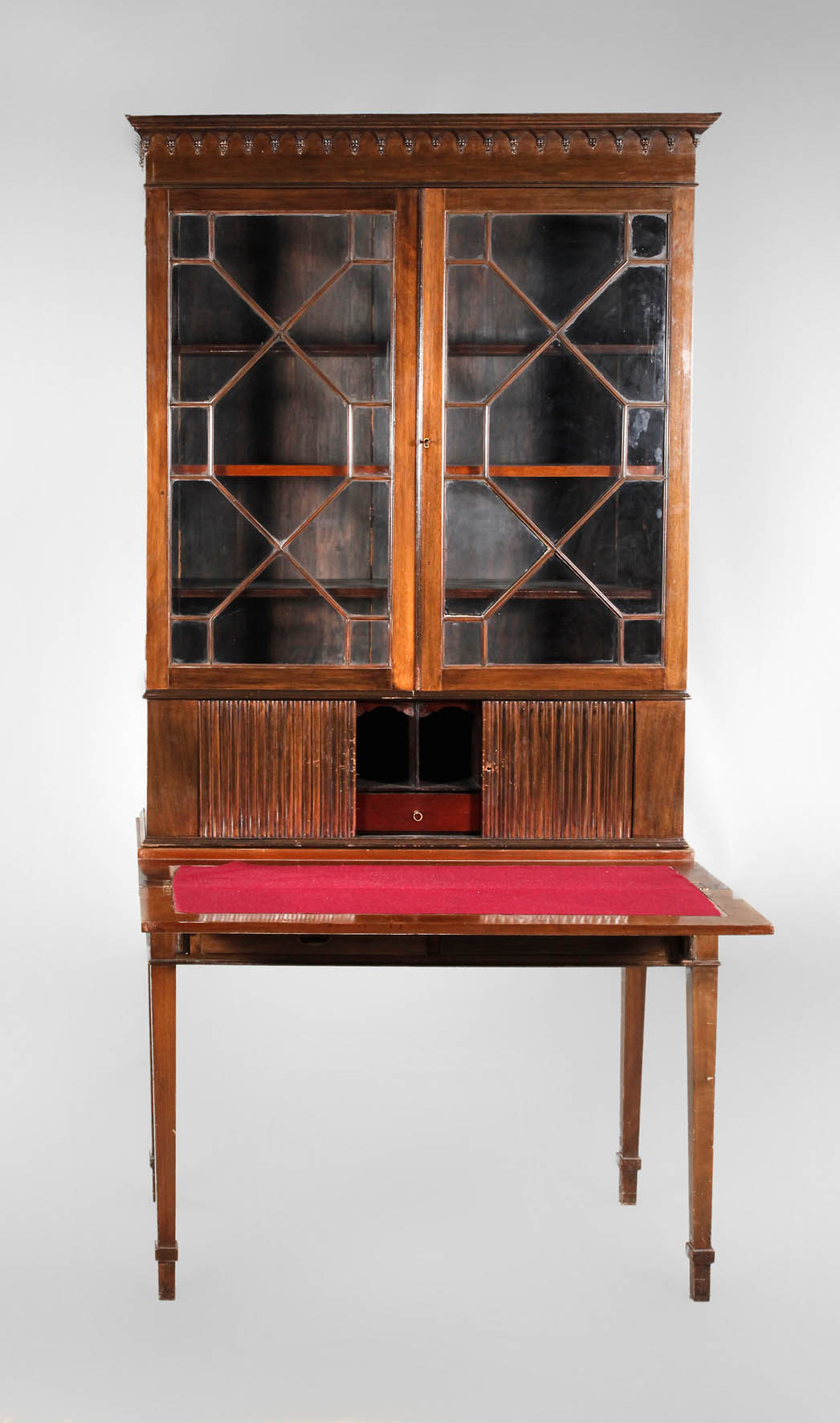 Aufsatzsekretär England