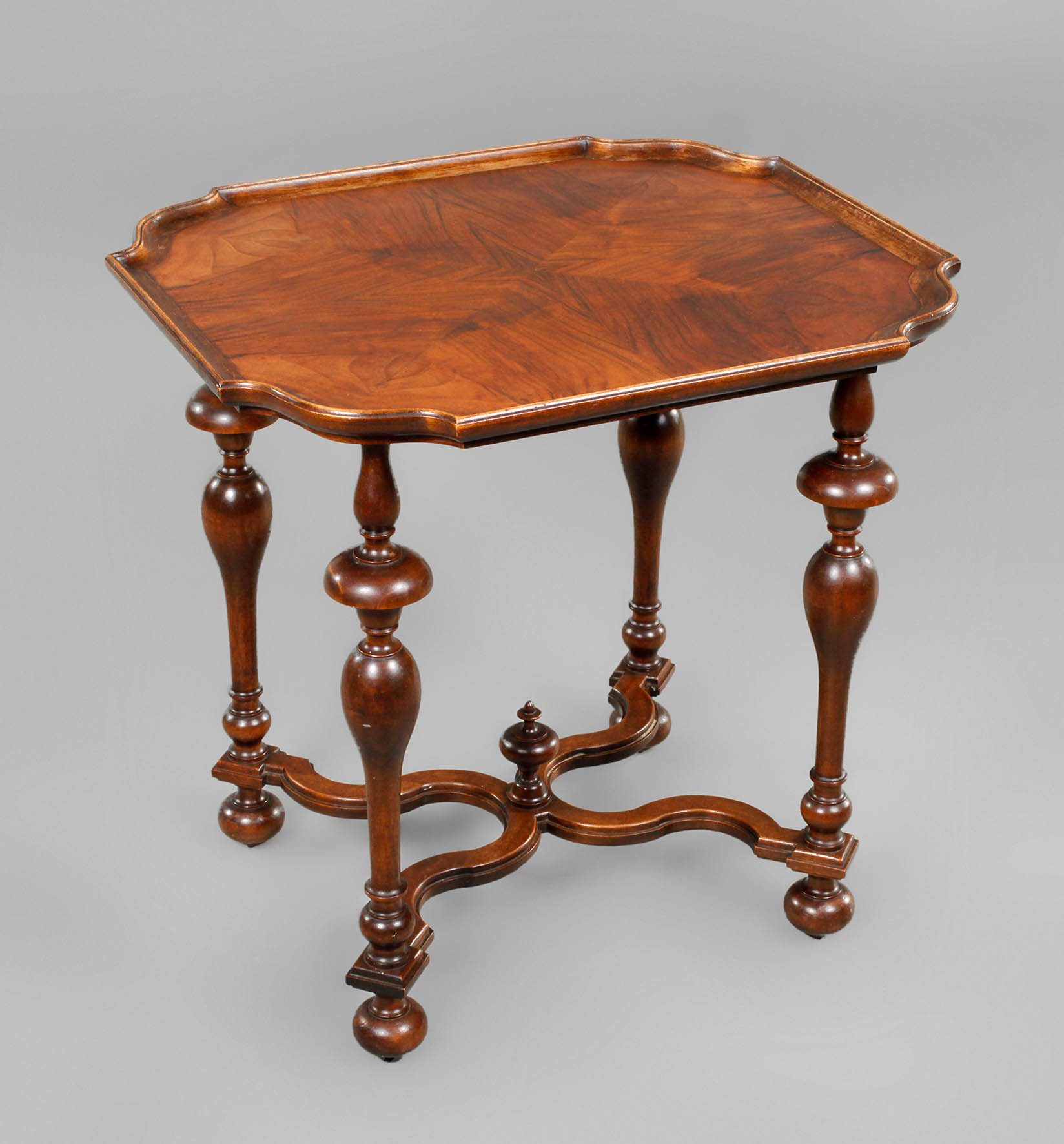 Kleiner Beistelltisch