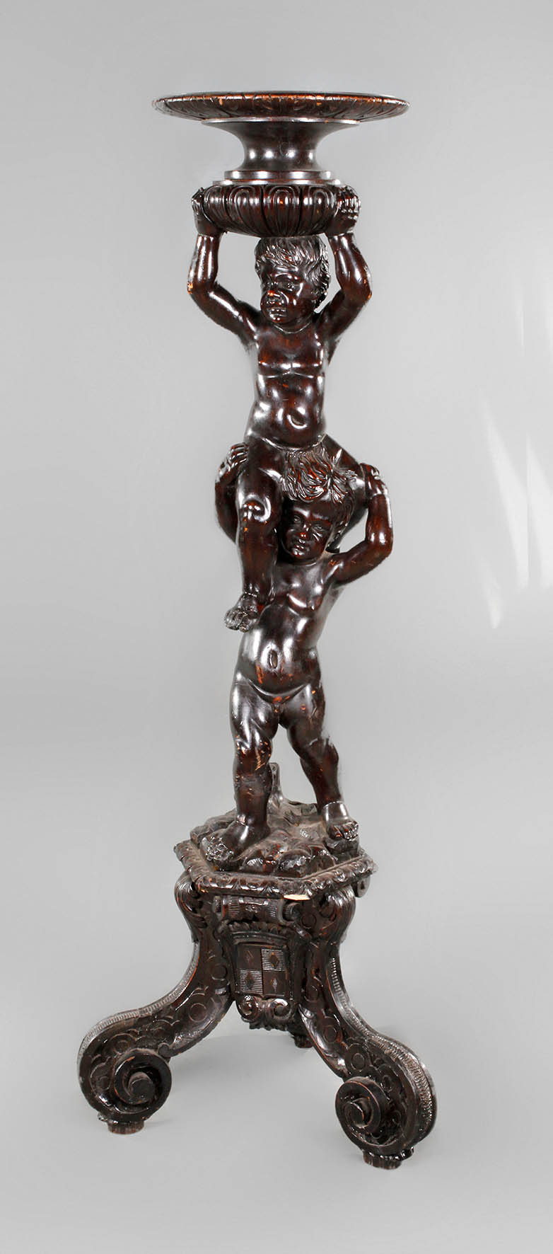 Figürliches Piedestal