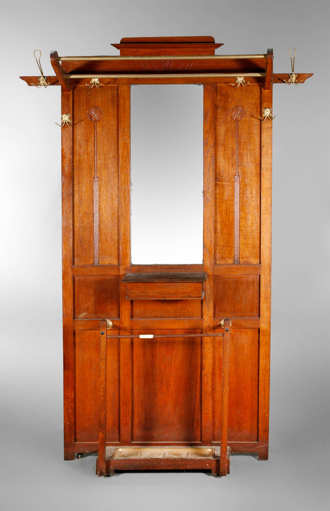 Jugendstil-Wandgarderobe