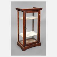 Kleine Tischvitrine111