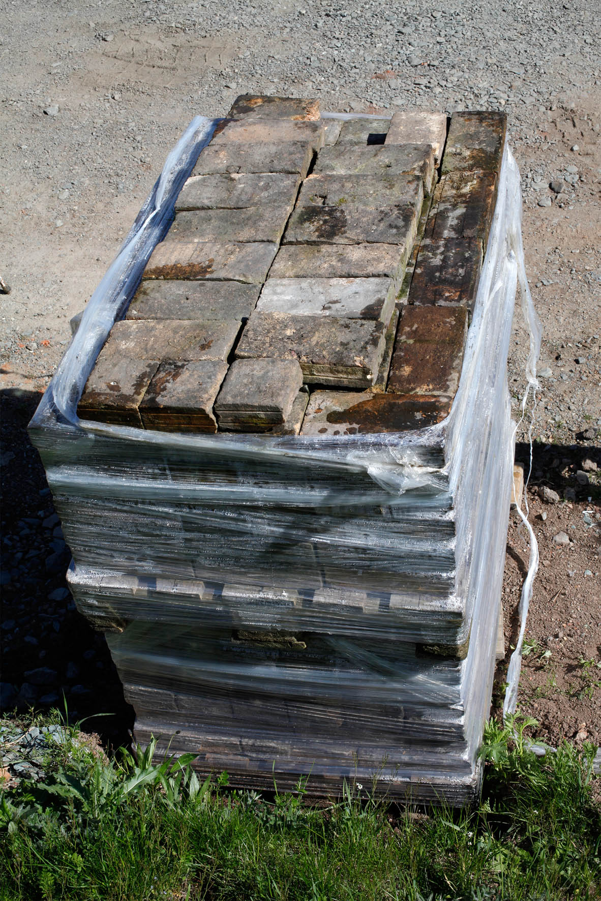 Konvolut Backsteine für Gartenweg