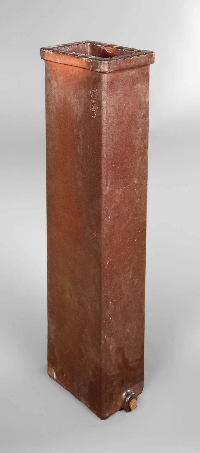 Großer Wasserbehälter