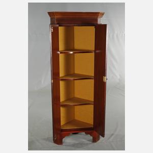 Jugendstil Eckschrank