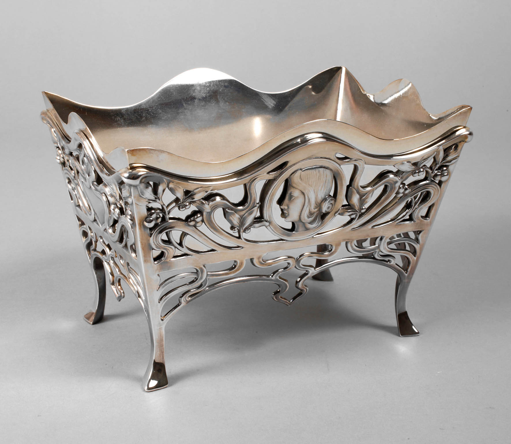 WMF Geislingen Schale mit Mädchenköpfen