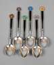 Sechs Mokkalöffel mit emaillierten Griffen
