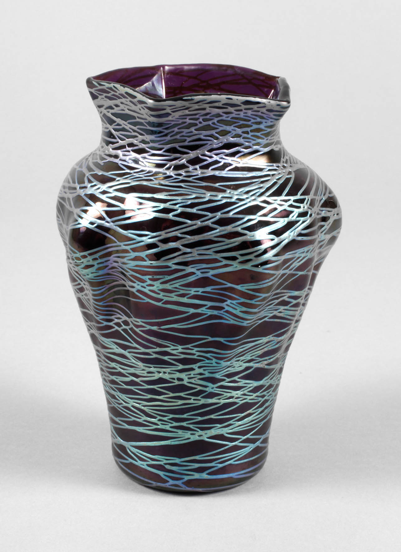 Jugendstilvase Netzdekor