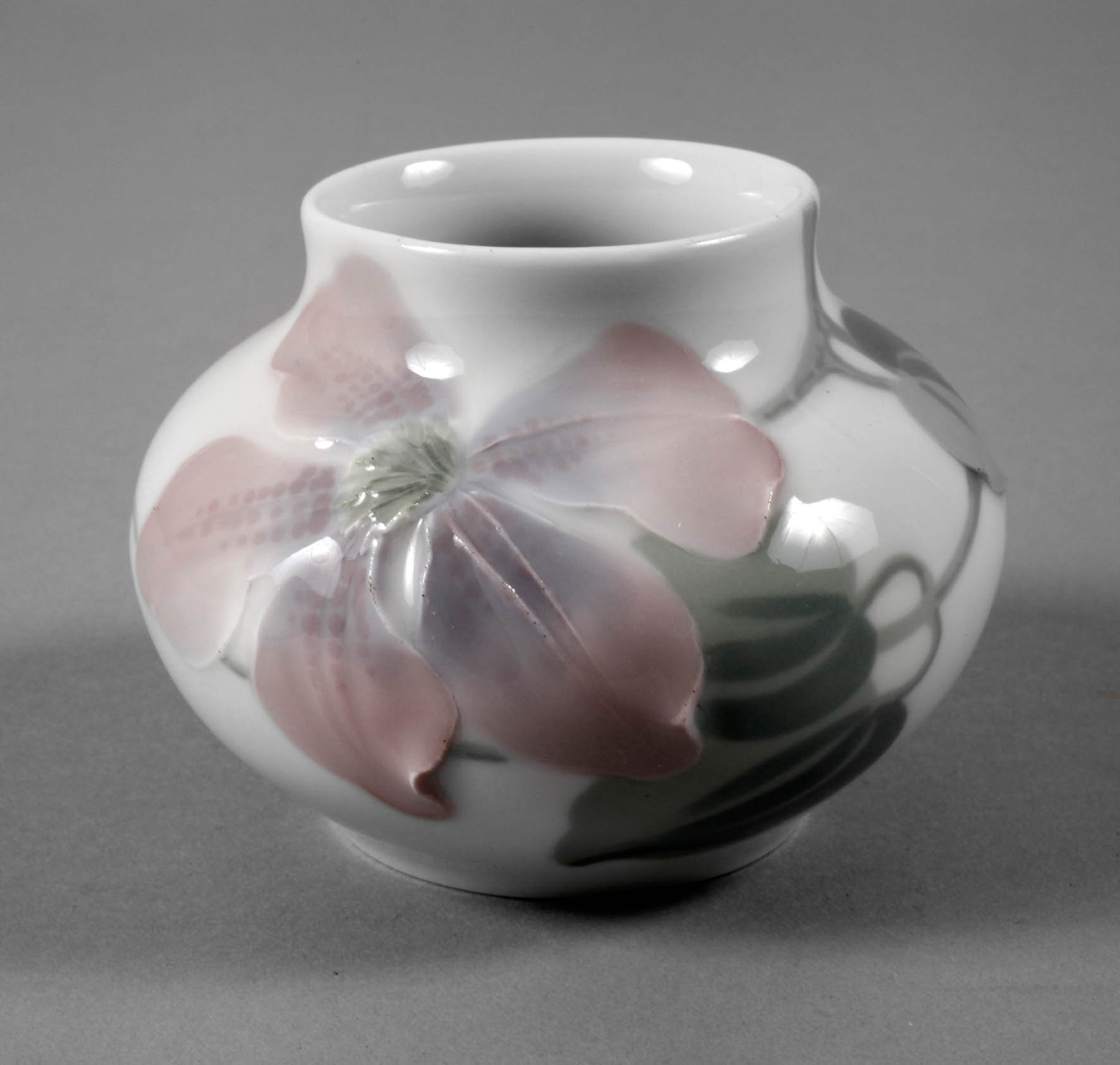 Rörstrand Vase Pâte sur Pâte